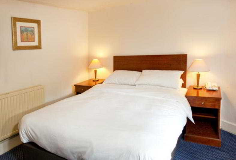 Cross Hands Hotel By Greene King Inns Old Sodbury Kültér fotó